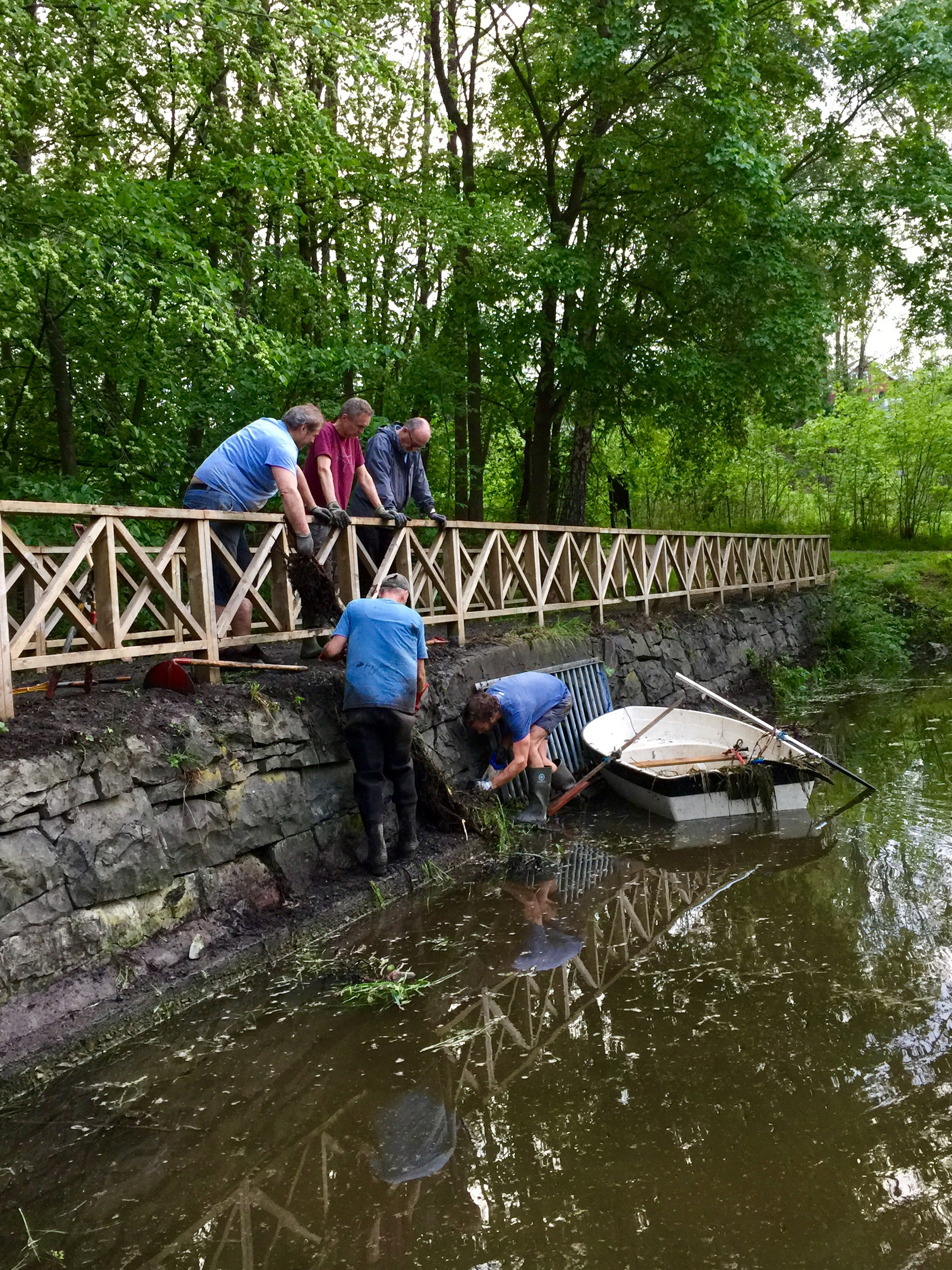 Dugnad ved Skallumdammen